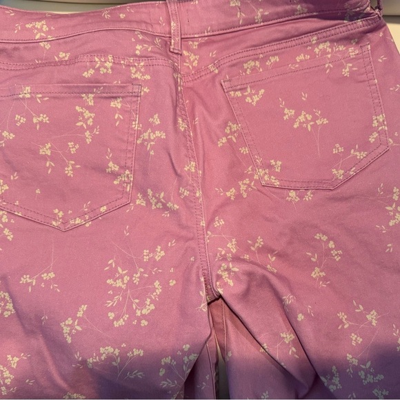 NYDJ Ella Shorts Size 12 EUC - Picture 2 of 5